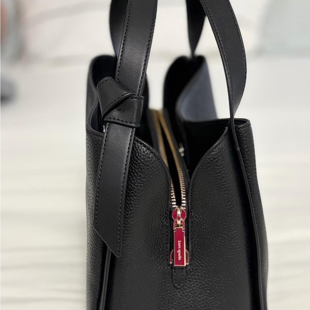 Kate Spade Knot Bag - Picture 3 of 3